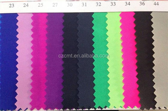 Tessuto di nylon rivestito in PU flessibile e resistente per scarpe