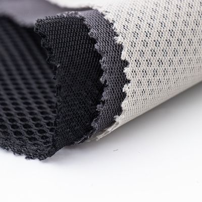 30D-150D Tessuto a maglia spazzatrice 3D resistente alle lacrime 100% poliestere per la fabbricazione di tappeti