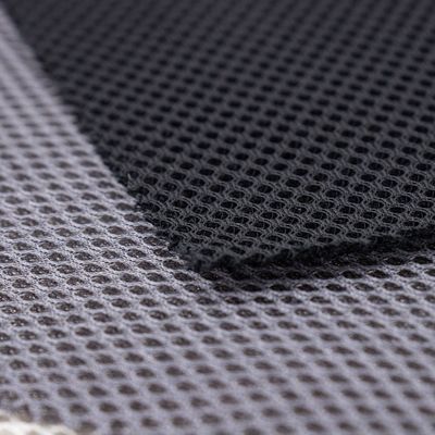 30D-150D Tessuto a maglia spazzatrice 3D resistente alle lacrime 100% poliestere per la fabbricazione di tappeti